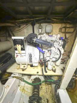 
										HATTERAS 43 full									