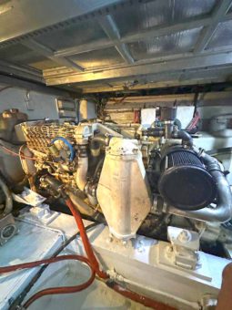 
										HATTERAS 43 full									
