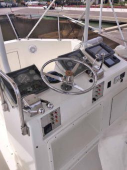 
										HATTERAS 43 full									