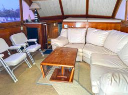 
										HATTERAS 43 full									