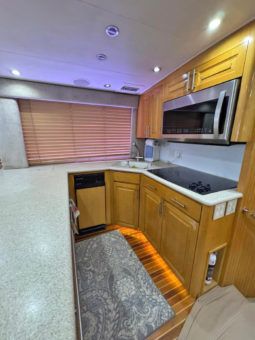 
										HATTERAS CONVERTIBLE 60 full									