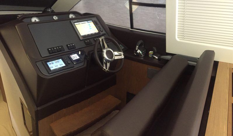 
								BENETEAU FLY 49 full									