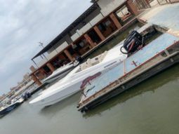 
										CATAMARAN SPECTRE 30 full									