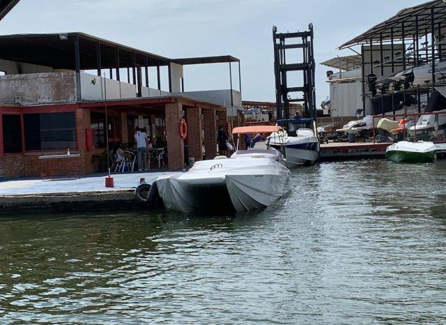 
								CATAMARAN SPECTRE 30 full									