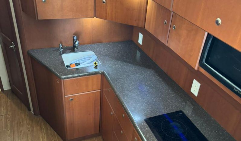 
								SILVERTON CONVERTIBLE 42 full									