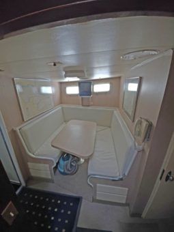 
										BURGER HOUSEBOAT 82 full									