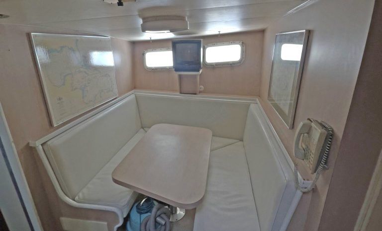 
								BURGER HOUSEBOAT 82 full									