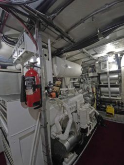 
										BURGER HOUSEBOAT 82 full									
