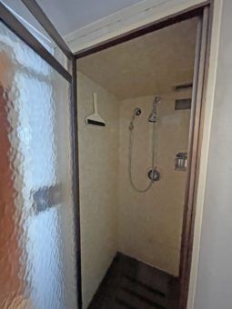 
										BURGER HOUSEBOAT 82 full									