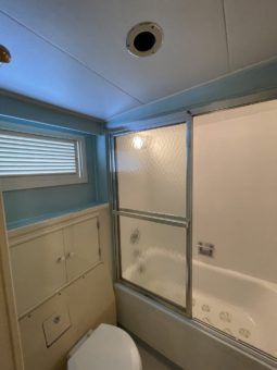 
										BURGER HOUSEBOAT 82 full									