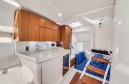 
										INTREPID CUDDY 407 40 full									