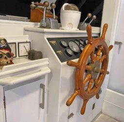 
										KONG Y HALVORSEN GYPSY EUROPA 36 full									