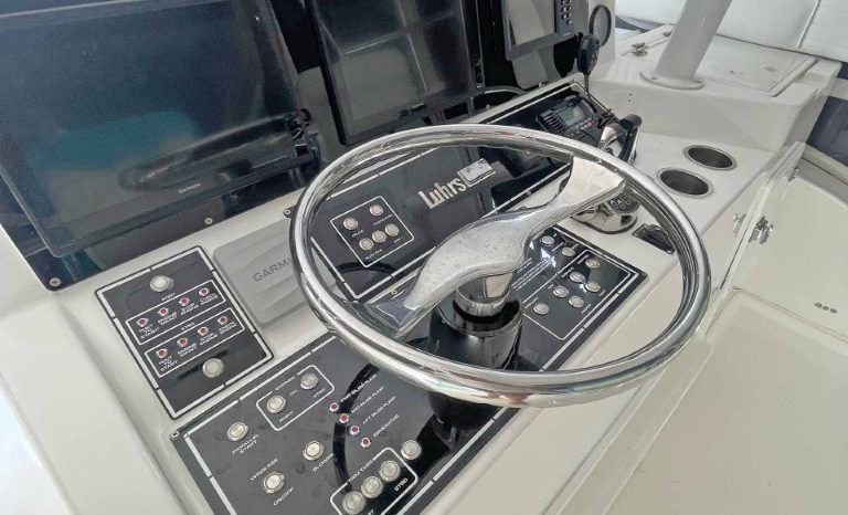 
								LUHRS 41 full									