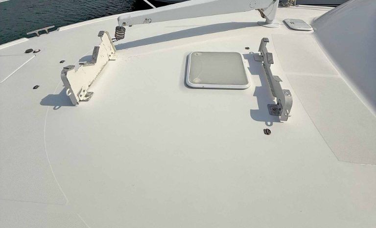 
								LUHRS 41 full									