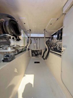
										LUHRS 41 full									