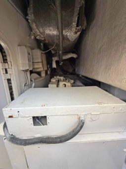 
										LUHRS 41 full									