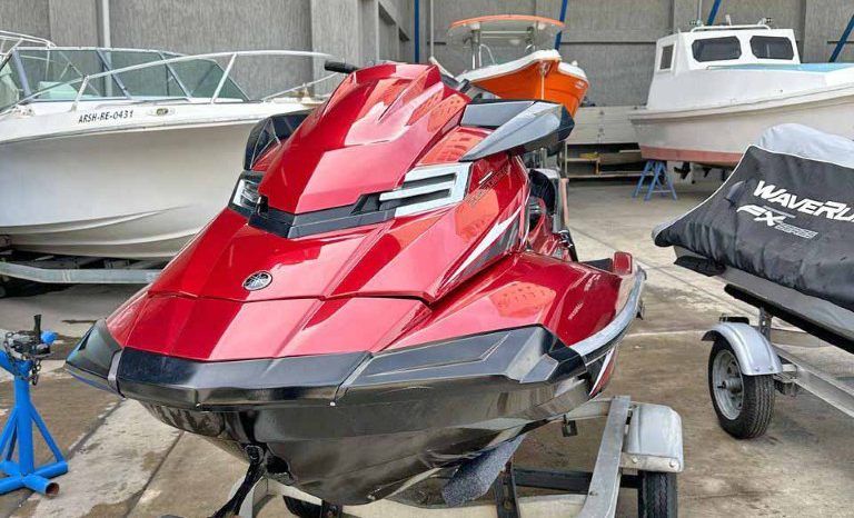 
								MOTO YAMAHA FX SHO full									