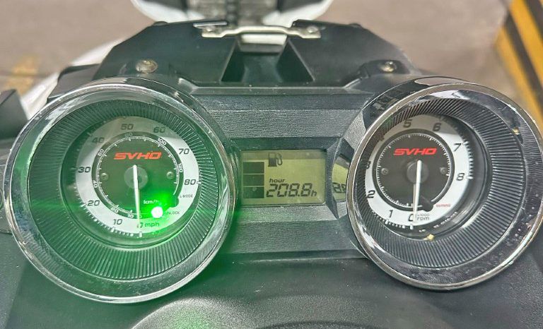 MOTO YAMAHA FZS 1.8 R full