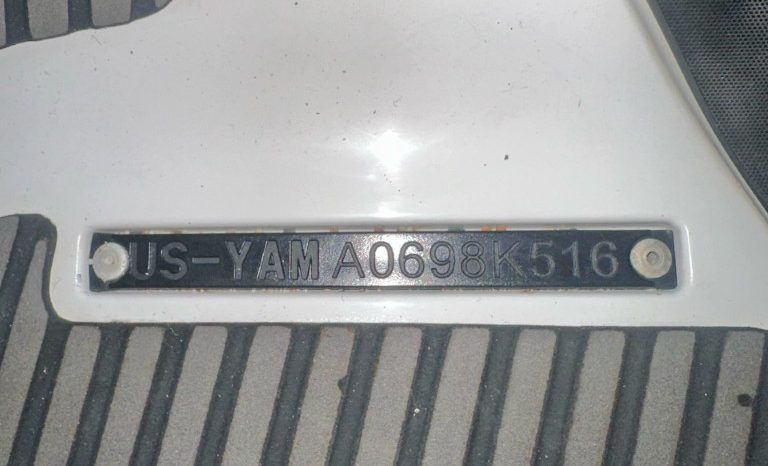 MOTO YAMAHA FZS 1.8 R full