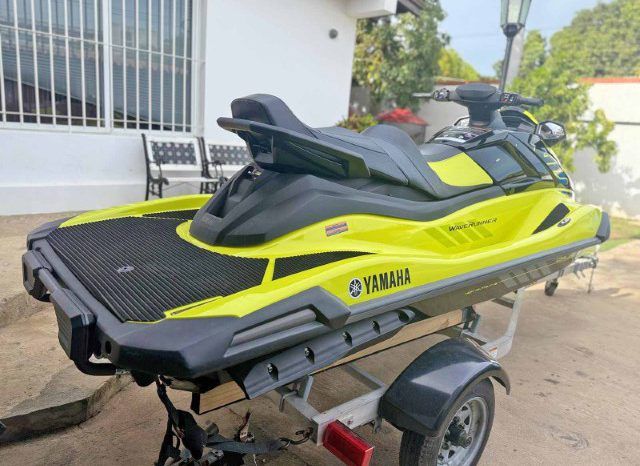 
								MOTO YAMAHA VX full									
