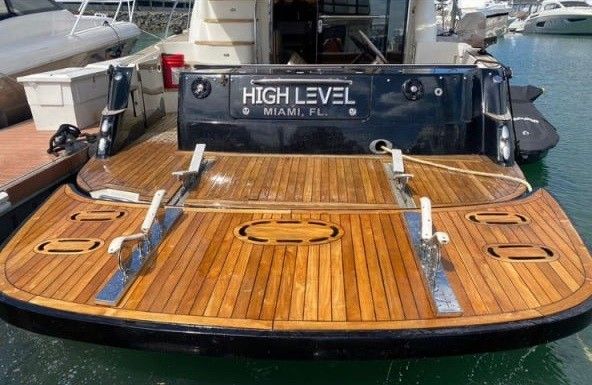 SEA RAY SEDAN BRIDGE 52 full