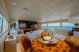 
										OCEANCO RAISED PILOTHOUSE 126 full									