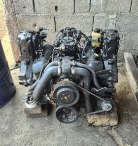 PAREJA MOTORES MERCRUISER 262 175HP