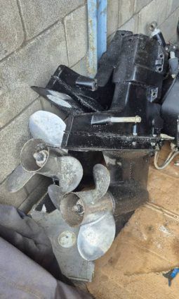 
										PAREJA MOTORES MERCRUISER 262 175HP full									