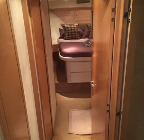 
								HATTERAS 50 full									