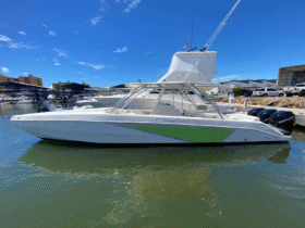 EXTREME MARINE CUDDY XC 38