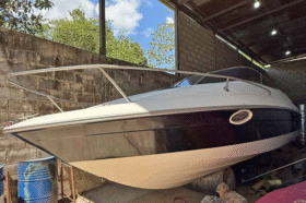 BAYLINER CAPRI CUDDY 23