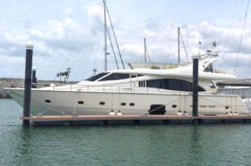 FERRETTI 73