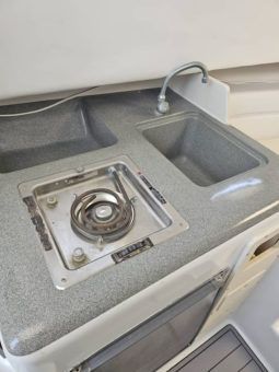 
										PROLINE MID CABIN 2950 30 full									