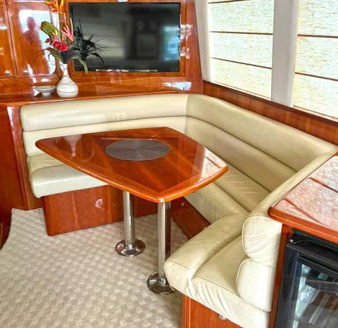 
								RIVIERA CONVERTIBLE 51 full									
