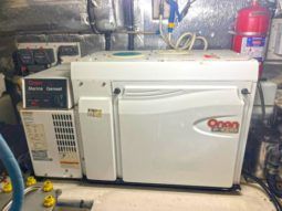 
										RIVIERA CONVERTIBLE 51 full									