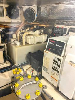 
										RIVIERA CONVERTIBLE 51 full									