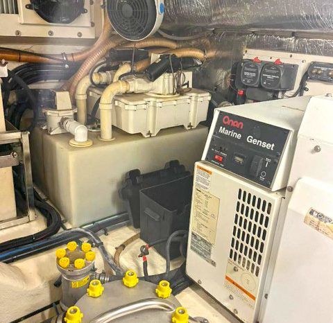 
								RIVIERA CONVERTIBLE 51 full									