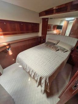 
										RIVIERA CONVERTIBLE 51 full									