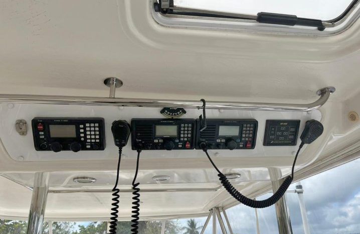 
								RIVIERA CONVERTIBLE 51 full									