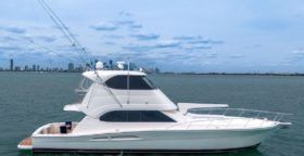 RIVIERA ENCLOSED BRIDGE 51