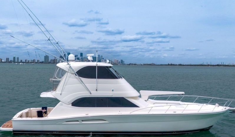 RIVIERA ENCLOSED BRIDGE 51 full