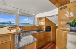 
										RIVIERA ENCLOSED BRIDGE 51 full									
