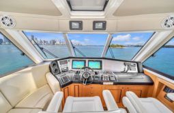 
										RIVIERA ENCLOSED BRIDGE 51 full									