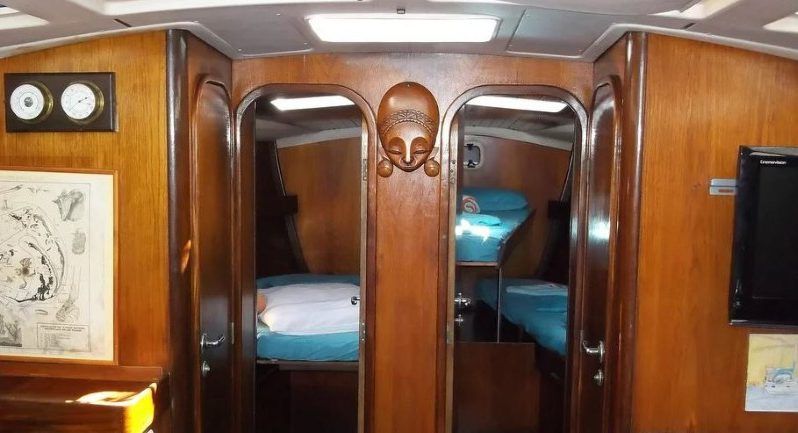 
								VELERO BENETEAU OCEANIS 430 full									