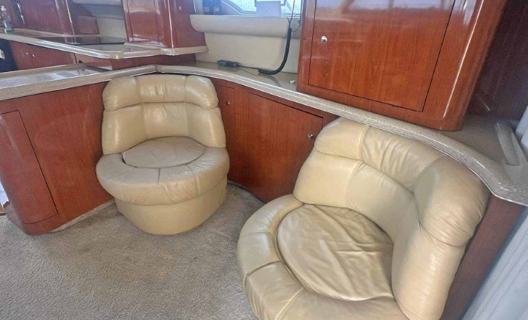 
								SEA RAY SEDAN BRIDGE 48 full									