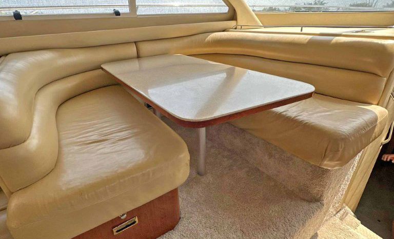 
								SEA RAY SEDAN BRIDGE 48 full									