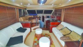 SEA RAY SEDAN BRIDGE 52