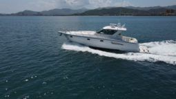 
										TIARA YACHT 44 full									