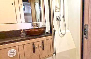 VELERO JEANNEAU 64 full