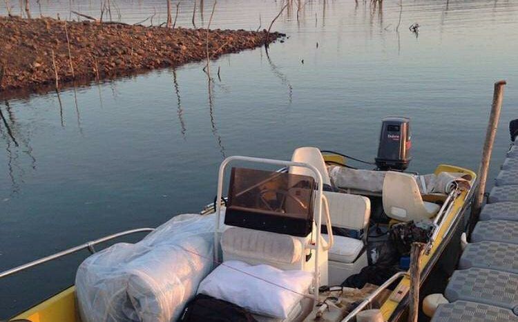 
								BOSTON WHALER 17 full									